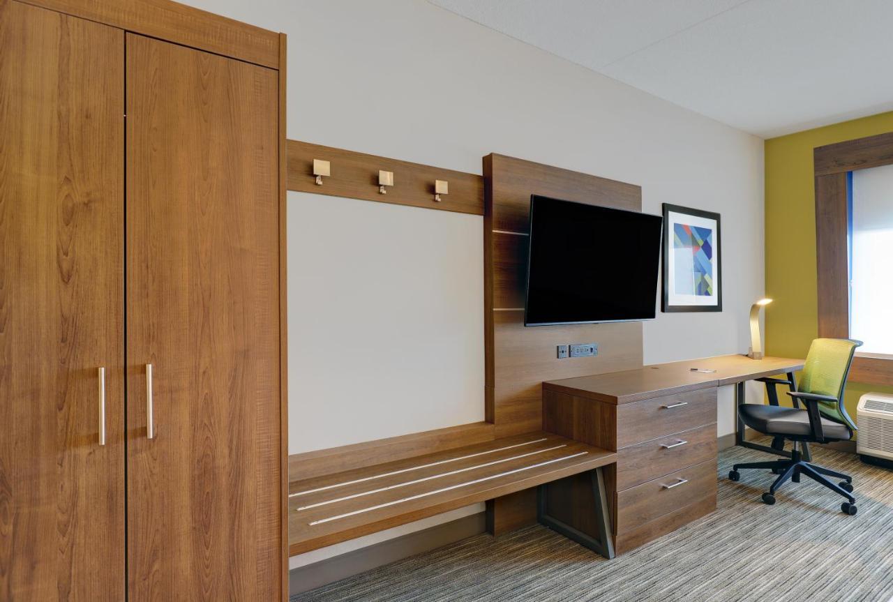 Holiday Inn Express - Kingston West By Ihg מראה חיצוני תמונה