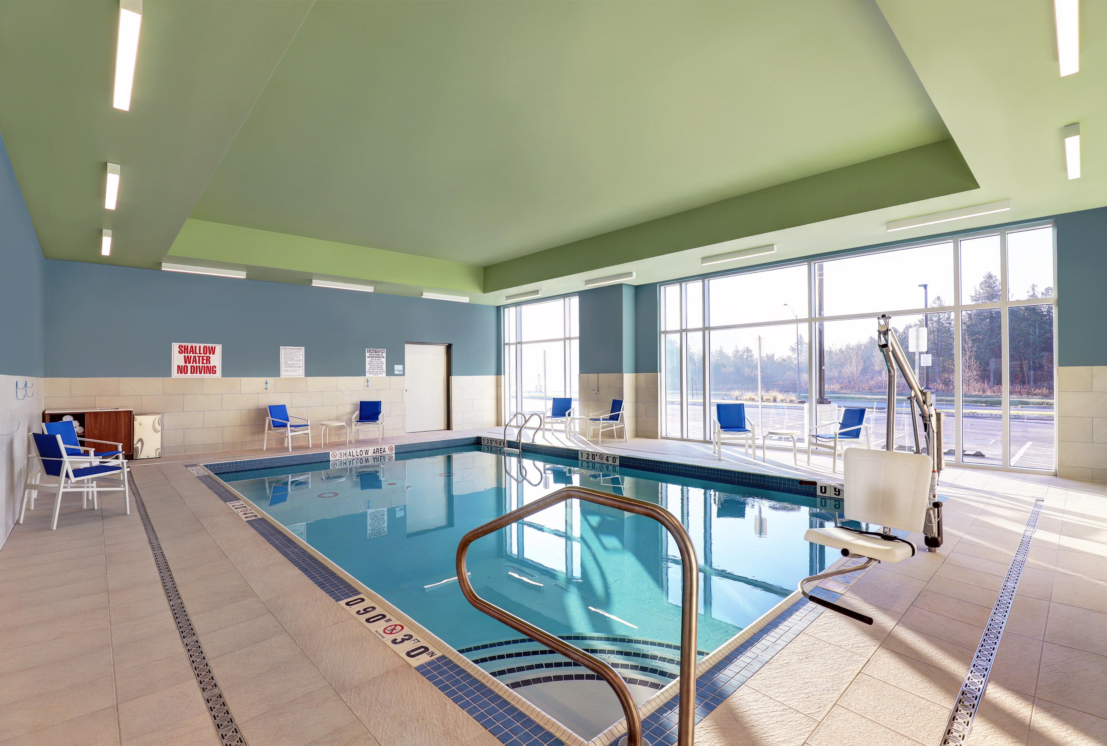 Holiday Inn Express - Kingston West By Ihg מראה חיצוני תמונה